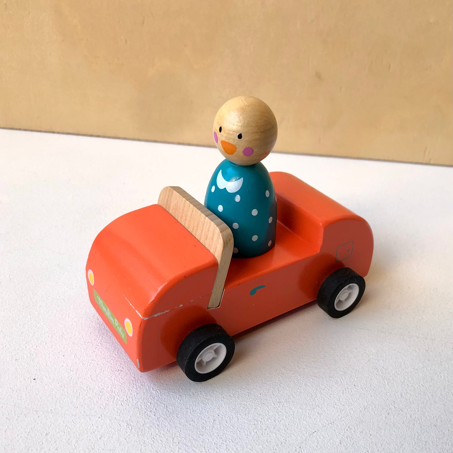 La voiture rouge de Jeanne