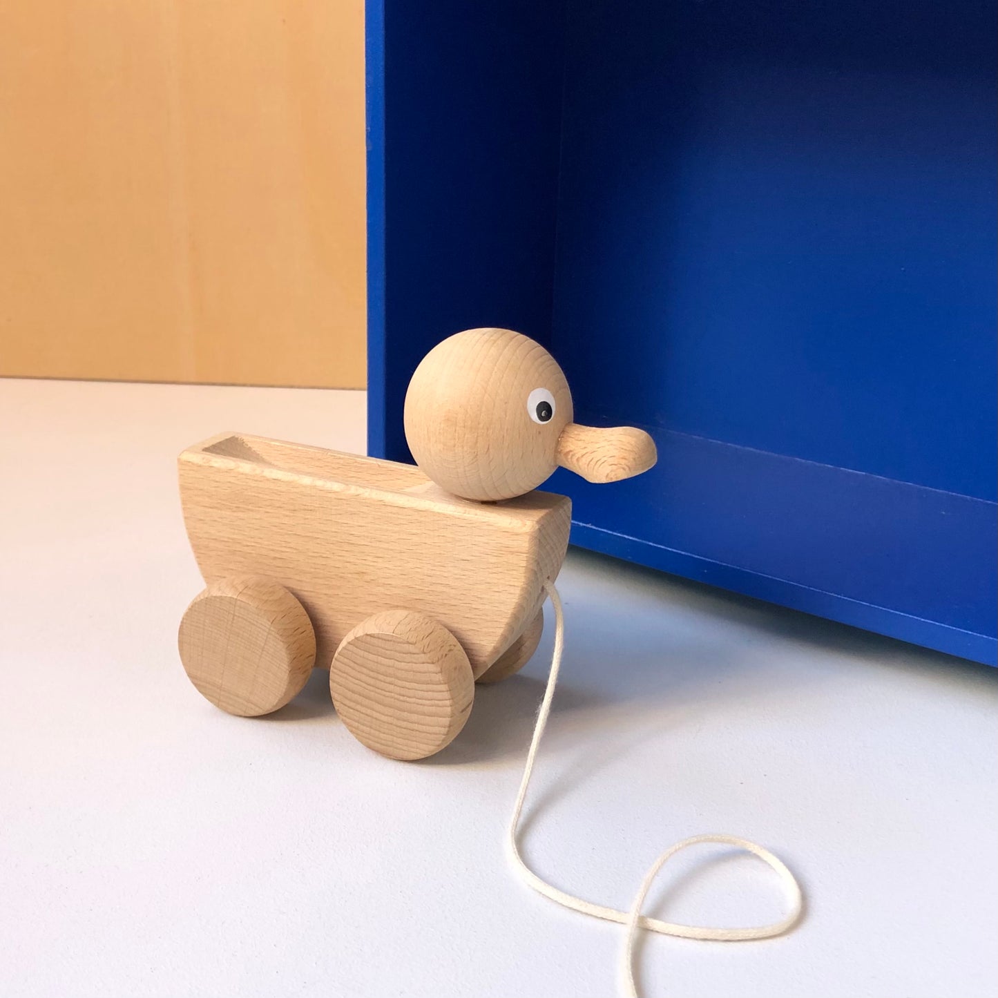 Canard en bois à tirer